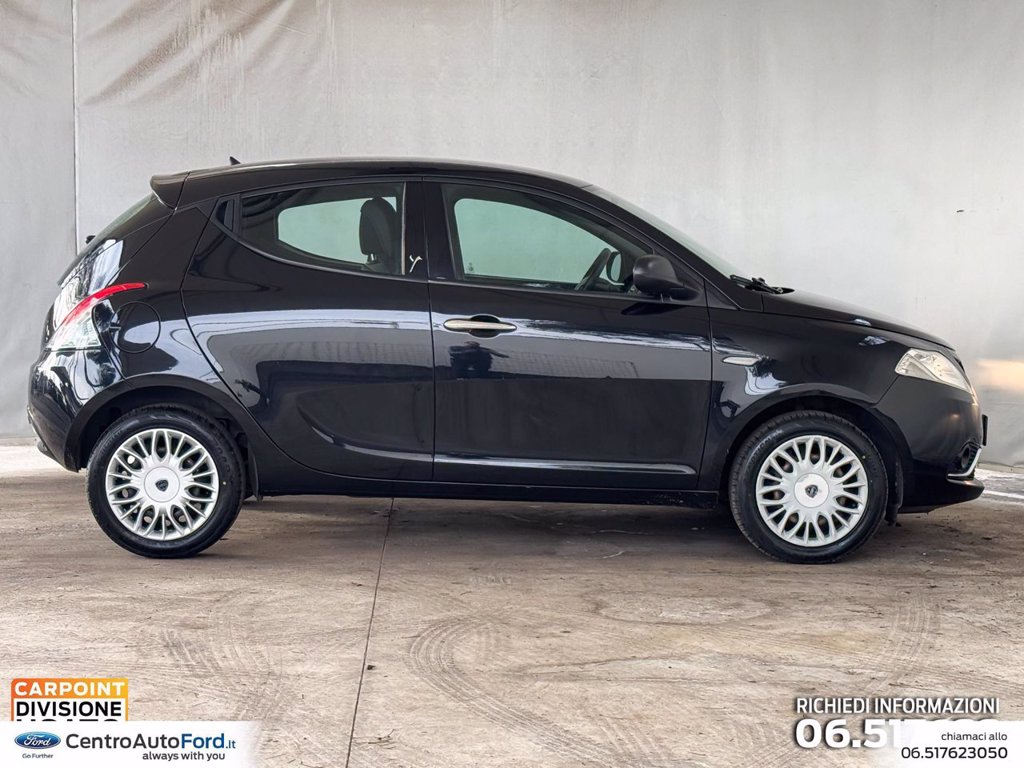 LANCIA Ypsilon 1.2 silver 69cv